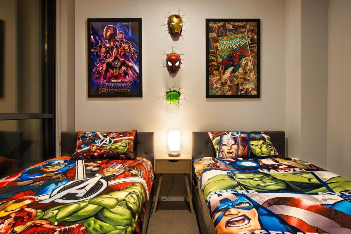 Dc Vs Marvel Theme Ft Arcade Machine Pool Gym Sauna Bbq Appartement Adelaide Buitenkant foto